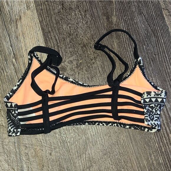 Xhilaration Black and White Strapy Back Bikini Top  - Picture 3 of 4